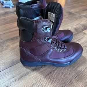 Women’s  Burgundy Boots Size 9 NEW / Mens‎ Size 7.5 Sumikko Brand